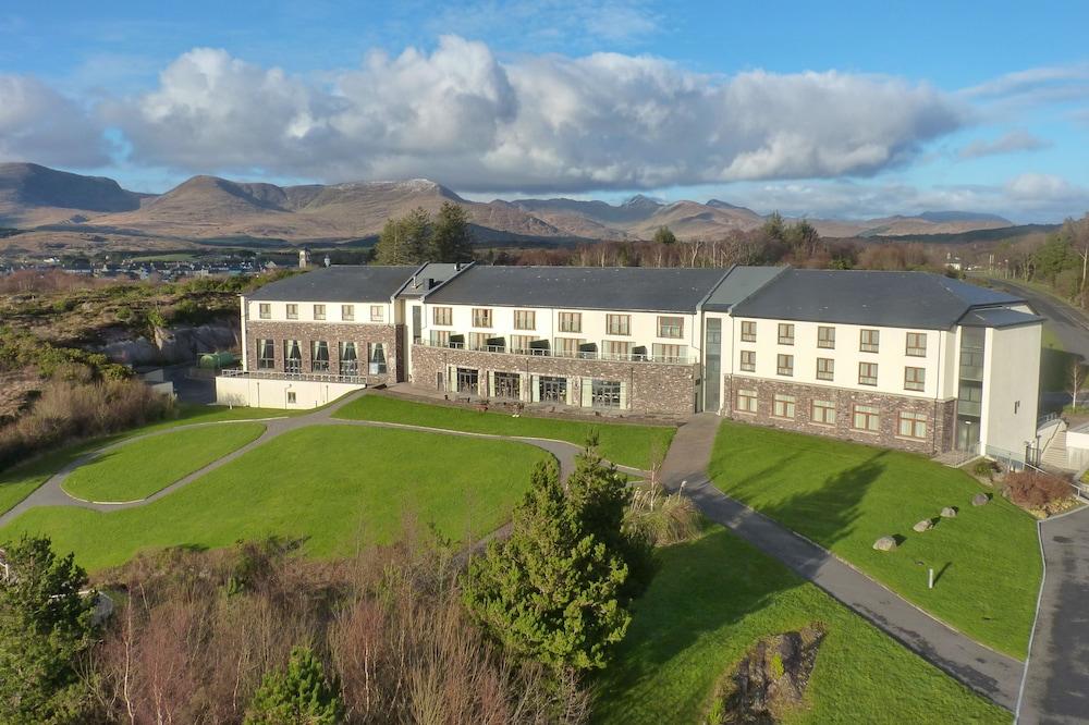 Sneem Hotel Екстер'єр фото