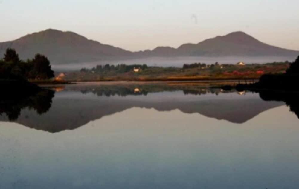 Sneem Hotel Екстер'єр фото